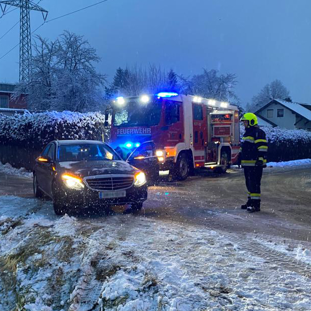 Fahrzeugbergung nach Schneefall